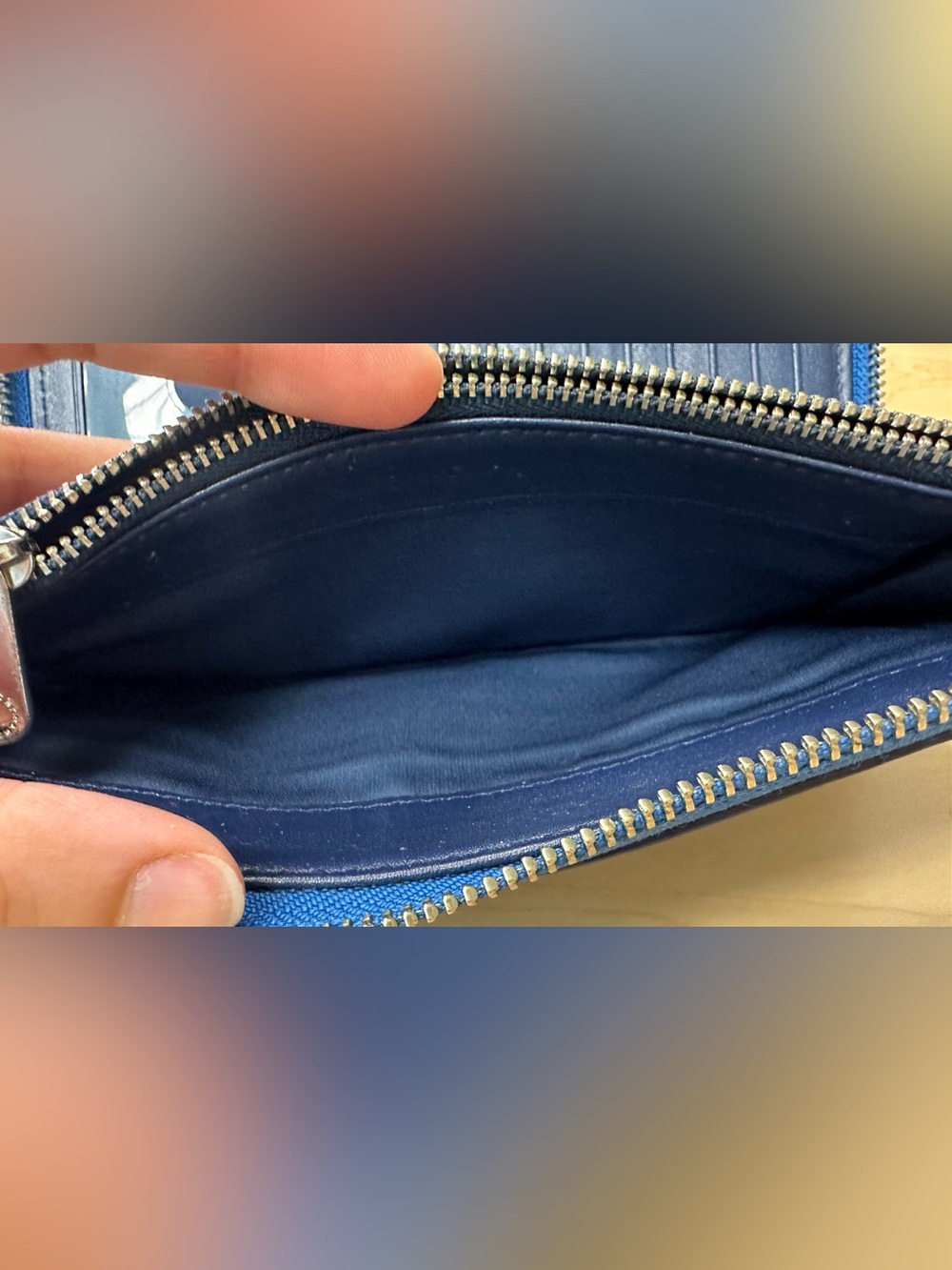Marc by Marc Jacobs Blue Zip Around Wallet 💙 - Picture 3 of 7